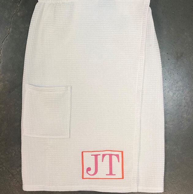 white waffle wrap with pink initial embroidery